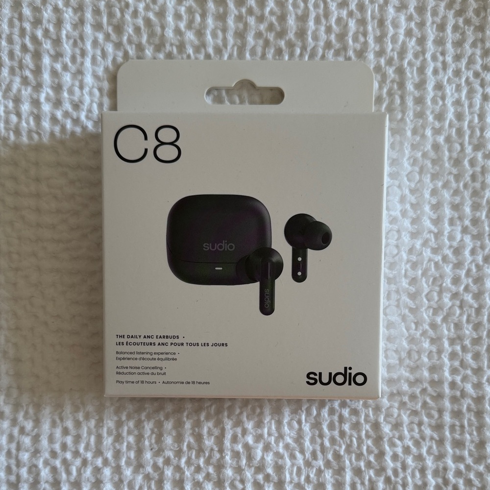 Studio C8 Black Earbud Headphones